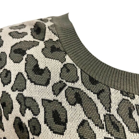 Isaac Mizrahi Lounge Grey Leopard Sweater XXL NWT - Picture 5 of 14
